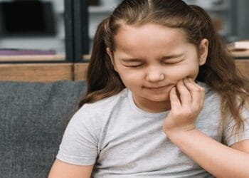 7 Obat Sakit Gigi Anak Paling Ampuh dan Tidak Kambuh Lagi di Apotek dan Alami